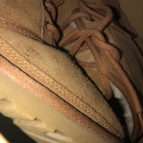 Men uggs - Picture 2 of 4